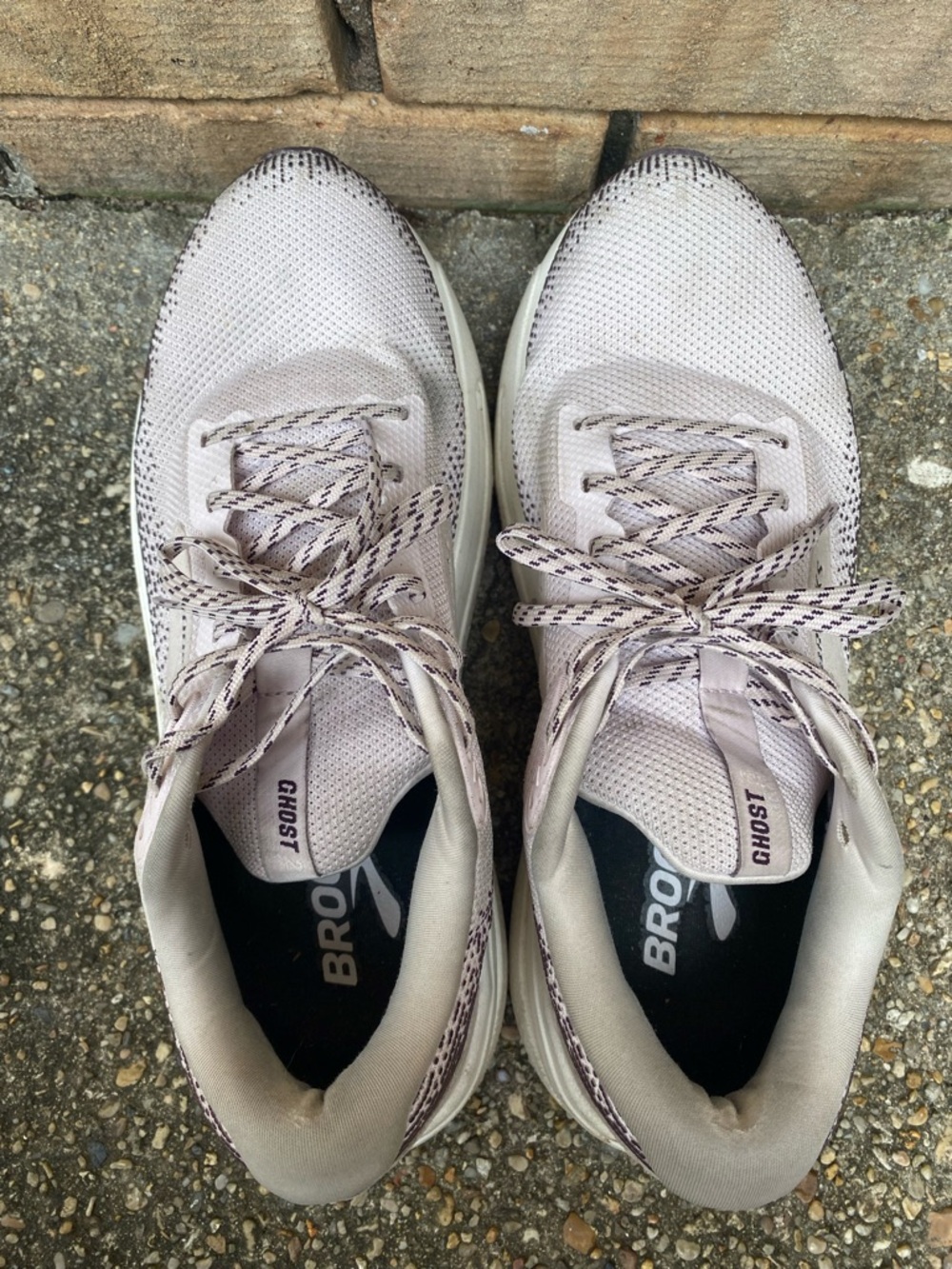 BROOKS Women’s Ghost Max 2 Neutral Running & Walking Tennis Shoe in Size 11 - Picture 7 of 8